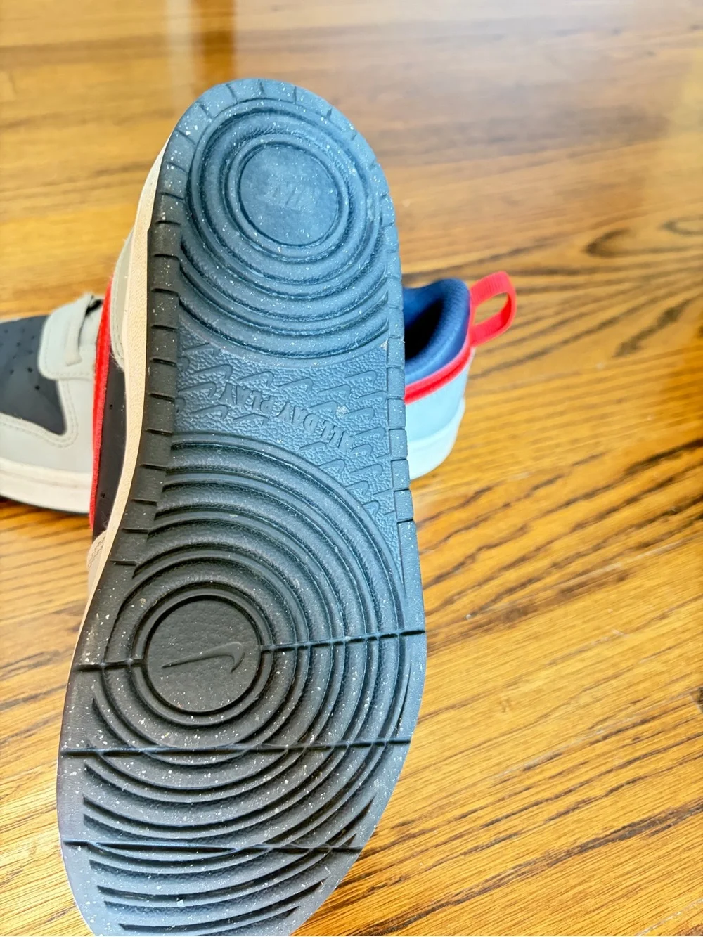 Nike Kids Low-Top Sneakers in Light Blue and Bright Pink